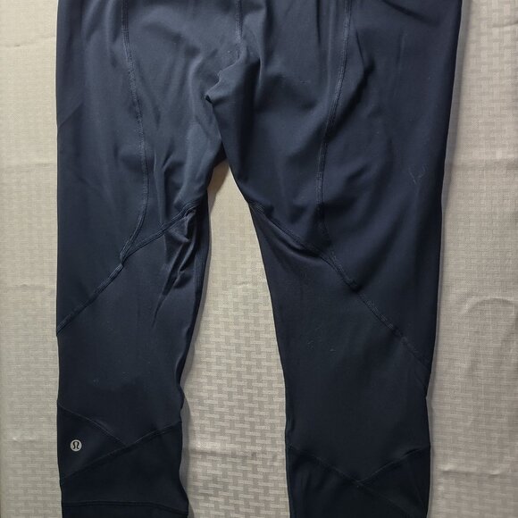 Lululemon Pace Rival Crop 22" in True Navy Full-On Luxtreme fabric. - Picture 6 of 6